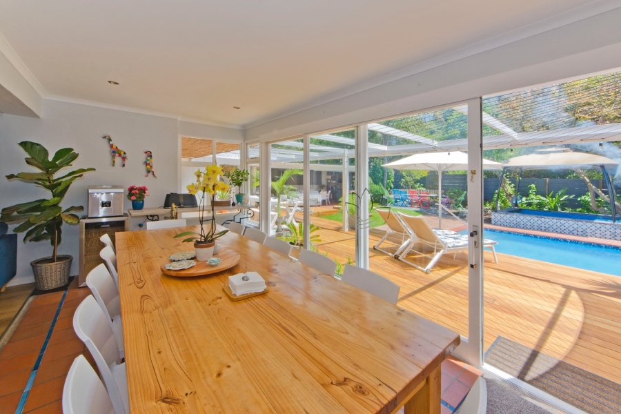 8 Bedroom Property for Sale in Leisure Isle Western Cape